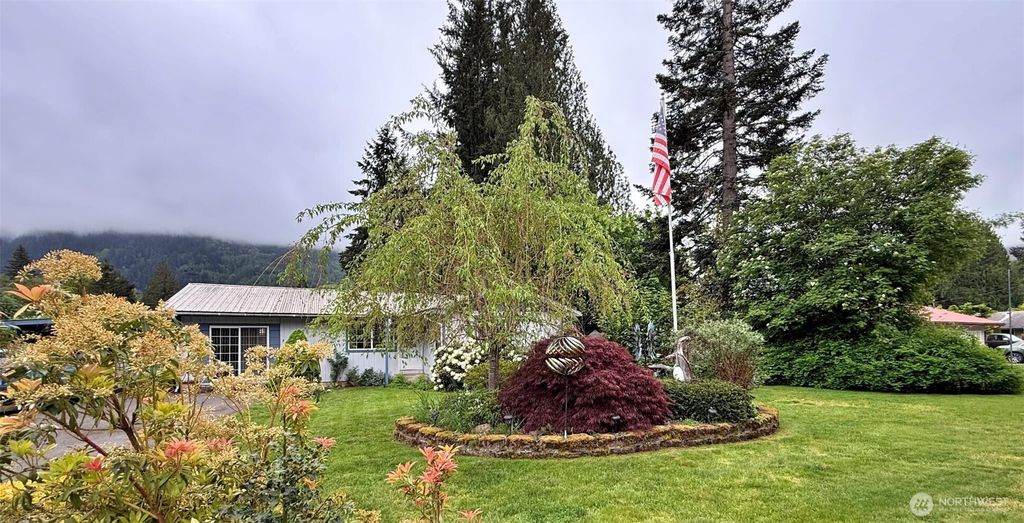 Photo of 1123 Tilton Way, Morton, WA 98356 (MLS # 2517747)