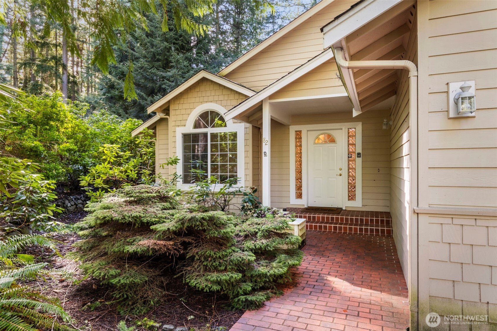 82 Ames Lane