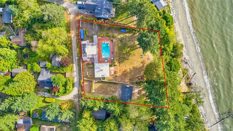 345 Gulf View Crescent