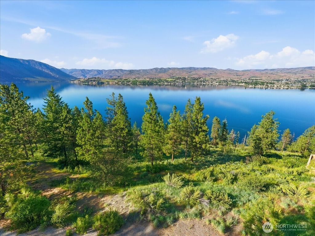 Photo of 7376 Ridgeview Drive, Chelan, WA 98816 (MLS # 2524891)