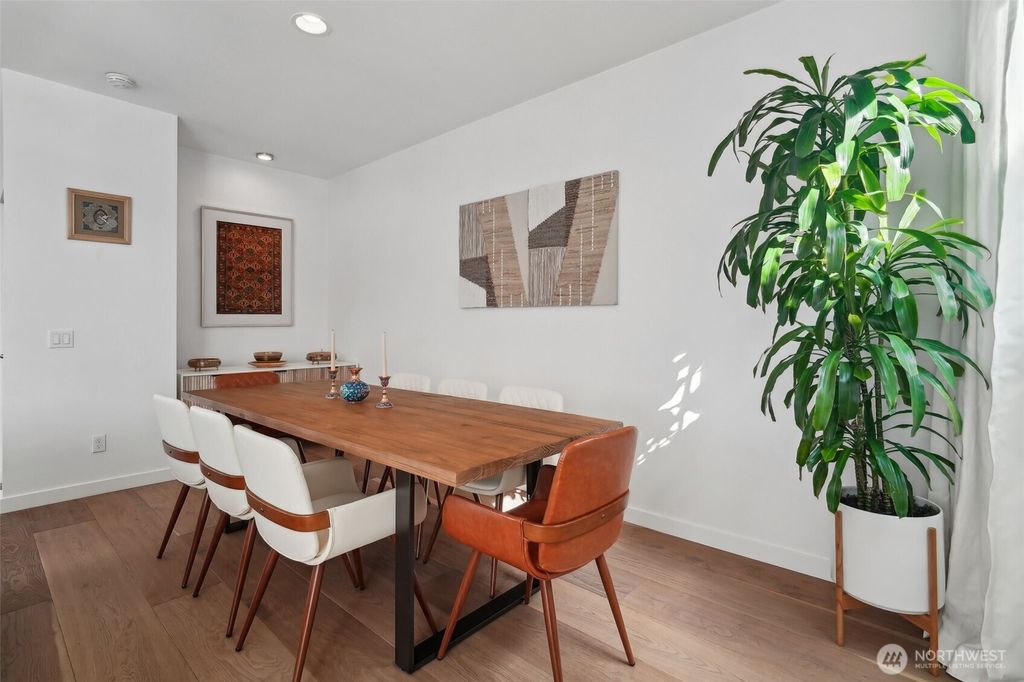 Photo of 2514 Yale Avenue E #B, Seattle, WA 98102 (MLS # 2346066)