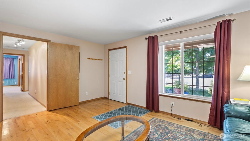 87 Sullivan Place