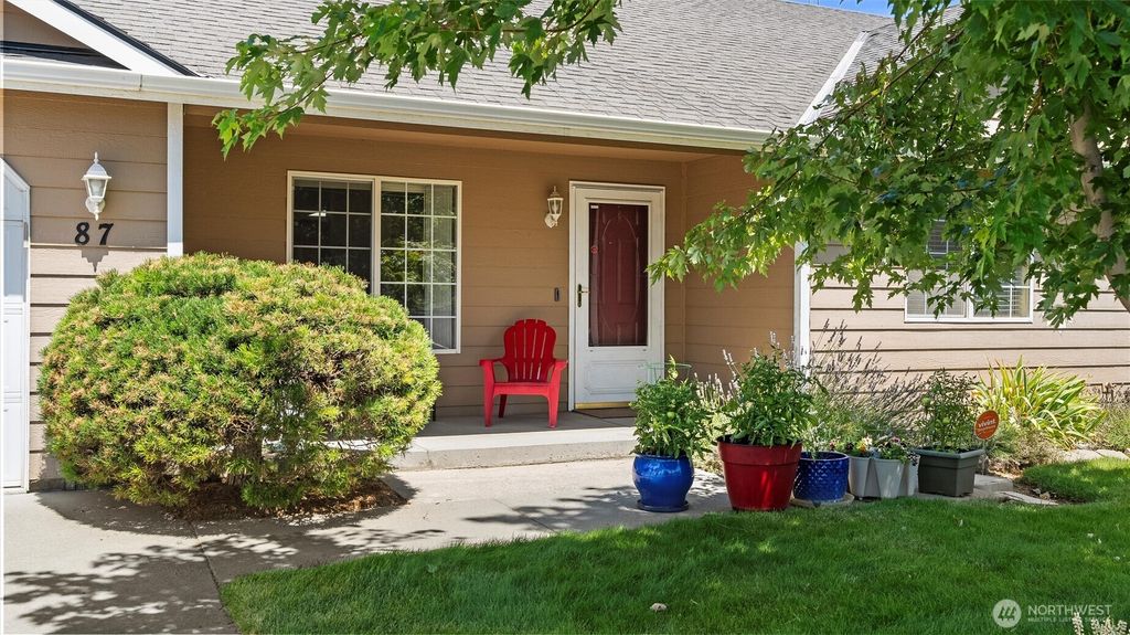 Photo of 87 Sullivan Place, Walla Walla, WA 99362 (MLS # 2503056)