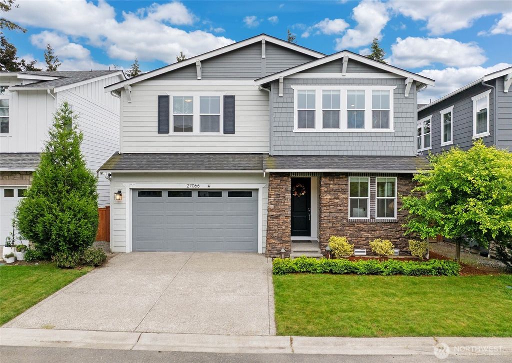 Photo of 27066 Summit Park Way SE, Maple Valley, WA 98038 (MLS # 2530068)