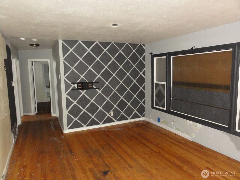 Photo of 1820 S Sprague Avenue, Tacoma, WA 98405 (MLS # 2493036)