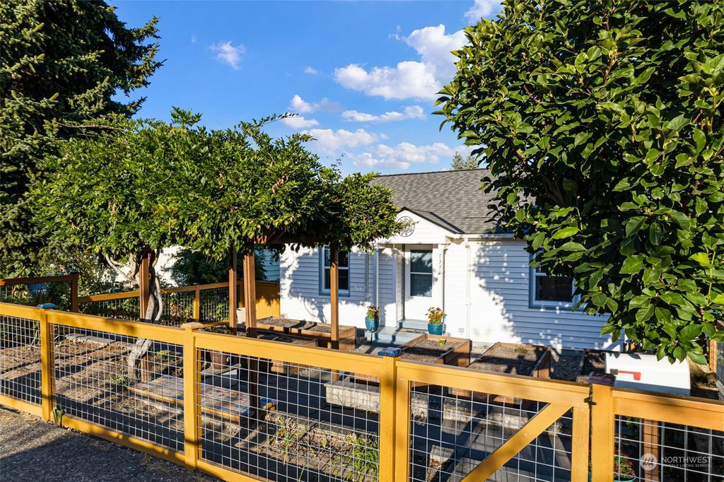 Photo of 7330 30th Avenue SW, Seattle, WA 98126 (MLS # 2001812)