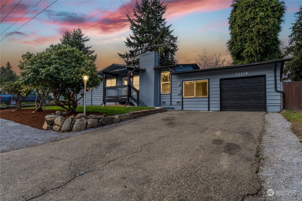 Photo of 33219 26th Avenue SW, Federal Way, WA 98023 (MLS # 2218329)