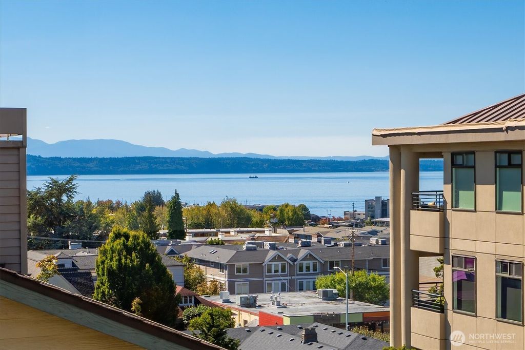 Photo of 535 Walnut Street #202, Edmonds, WA 98020 (MLS # 2421042)