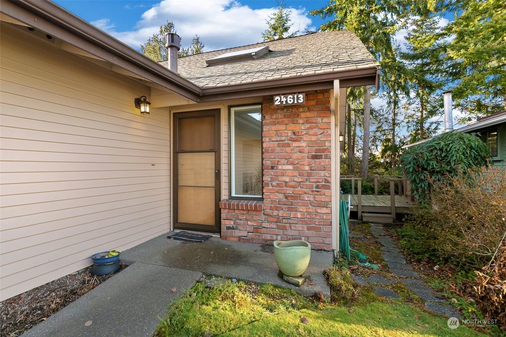 Photo of 24613 13th Avenue S, Des Moines, WA 98198 (MLS # 2023203)