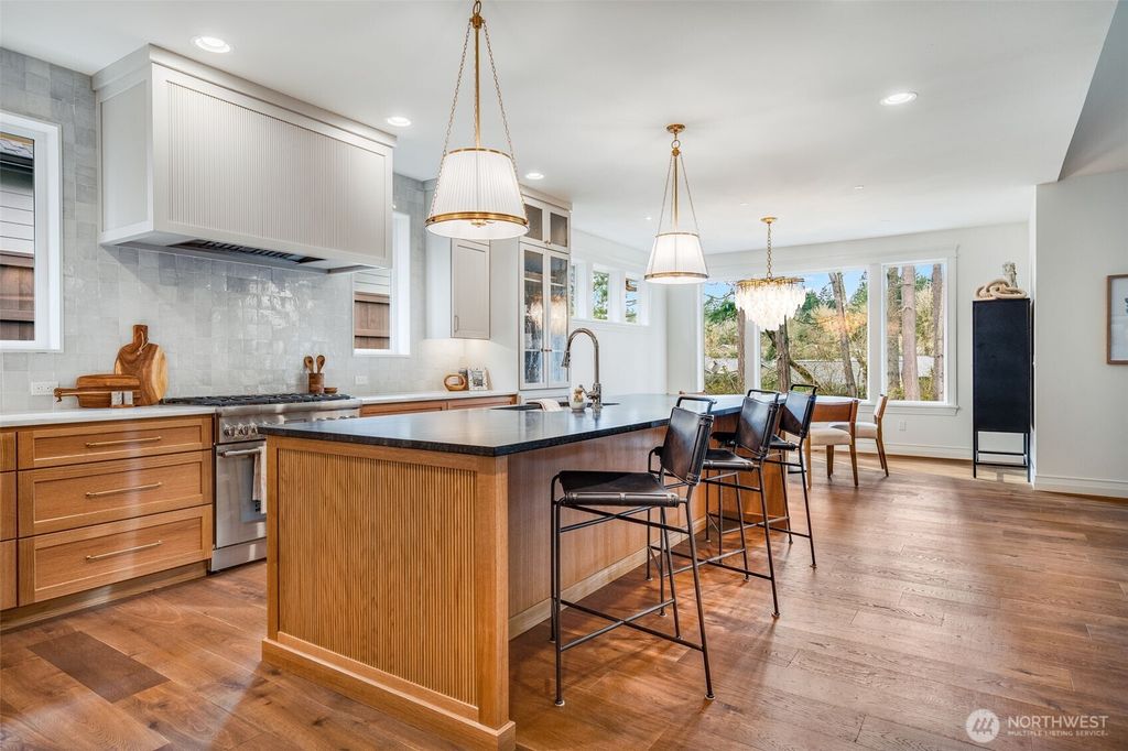 Photo of 8110 Shirley Avenue, Gig Harbor, WA 98332 (MLS # 2487908)