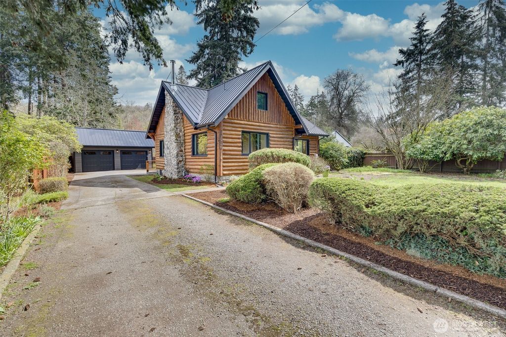 Photo of 30044 30th Avenue SW, Federal Way, WA 98023 (MLS # 2354562)