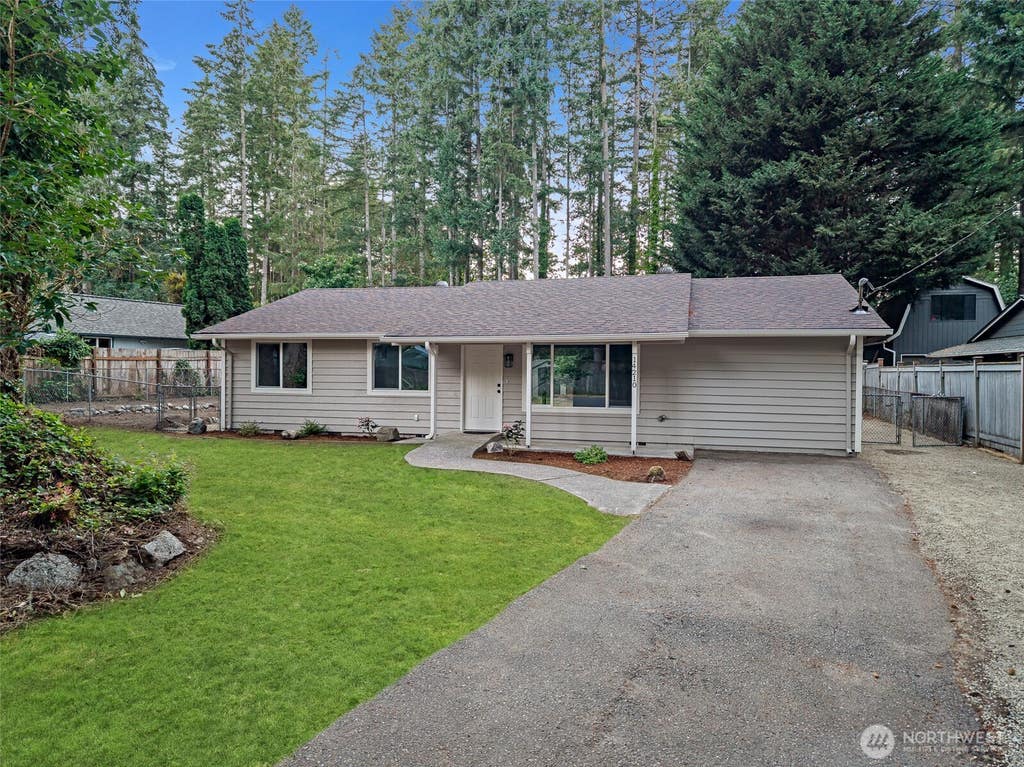 Photo of 14210 97th Avenue NW, Gig Harbor, WA 98329 (MLS # 2563065)
