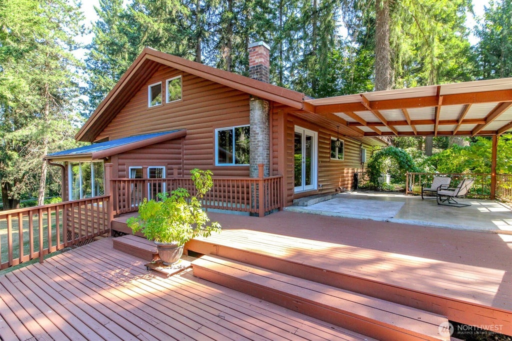 Photo of 30455 Kent Black Diamond Road, Kent, WA 98092 (MLS # 2572046)