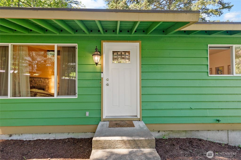 Photo of 14622 57th Place W, Edmonds, WA 98026 (MLS # 2522733)
