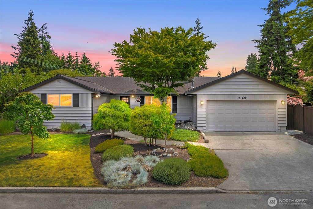 Photo of 21407 90th Avenue W, Edmonds, WA 98026 (MLS # 2390033)