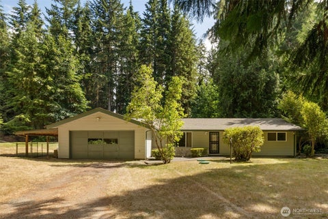 Photo of 535 Surfcrest Place NE, Poulsbo, WA 98370 (MLS # 2552146)