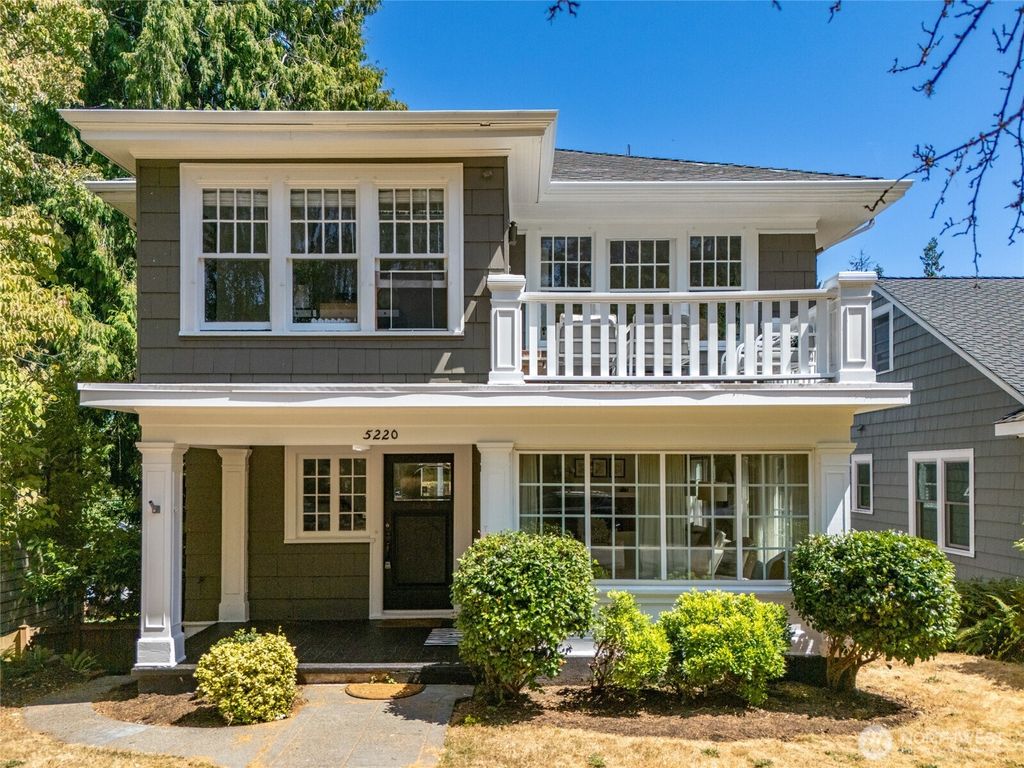 Photo of 5220 18th Avenue NE, Seattle, WA 98105 (MLS # 2423173)