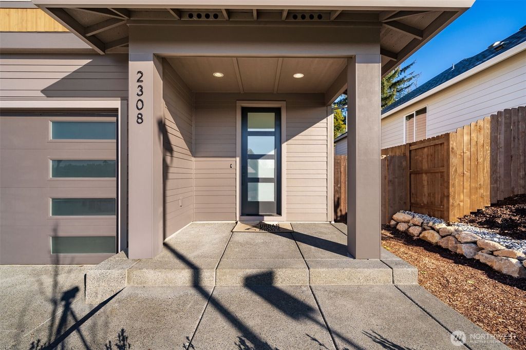 Photo of 2308 E Dalmatian Drive, La Center, WA 98629 (MLS # 2499120)