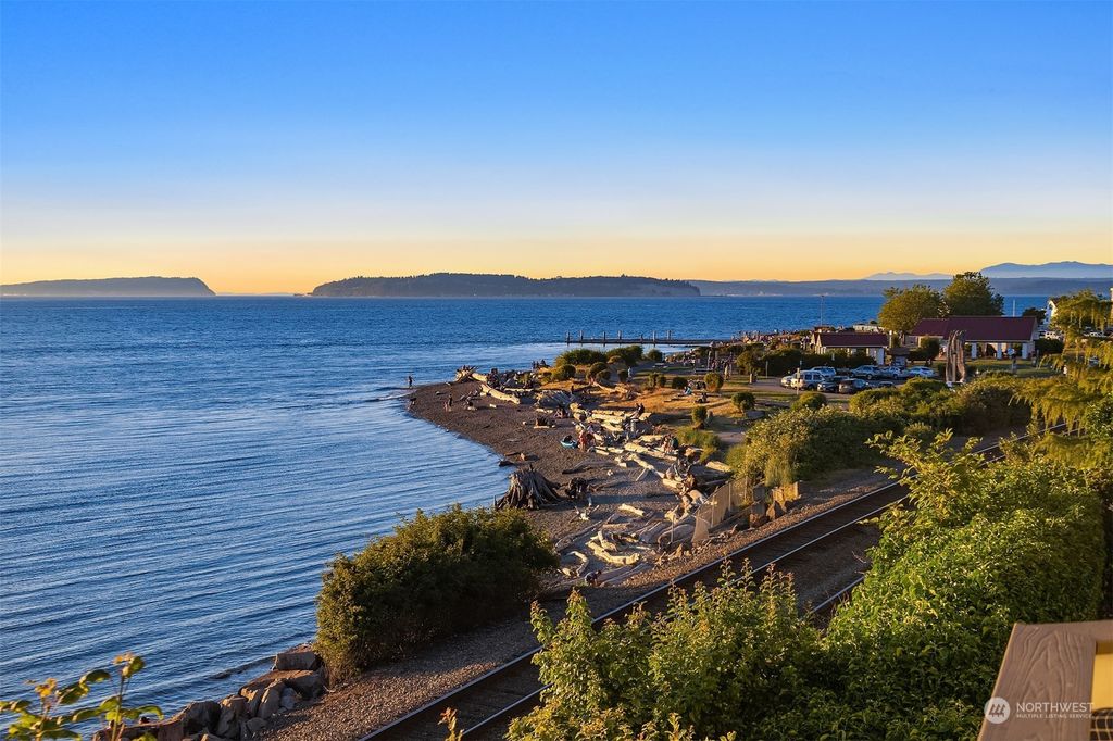 Photo of 401 4th Street, Mukilteo, WA 98275 (MLS # 2007538)