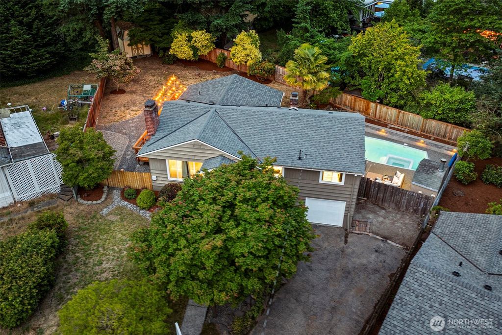 Photo of 17330 1st Avenue NW, Shoreline, WA 98177 (MLS # 2396425)