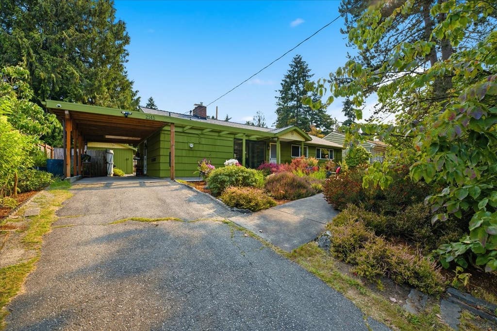 Photo of 2145 N 146th Street, Shoreline, WA 98133 (MLS # 2569585)