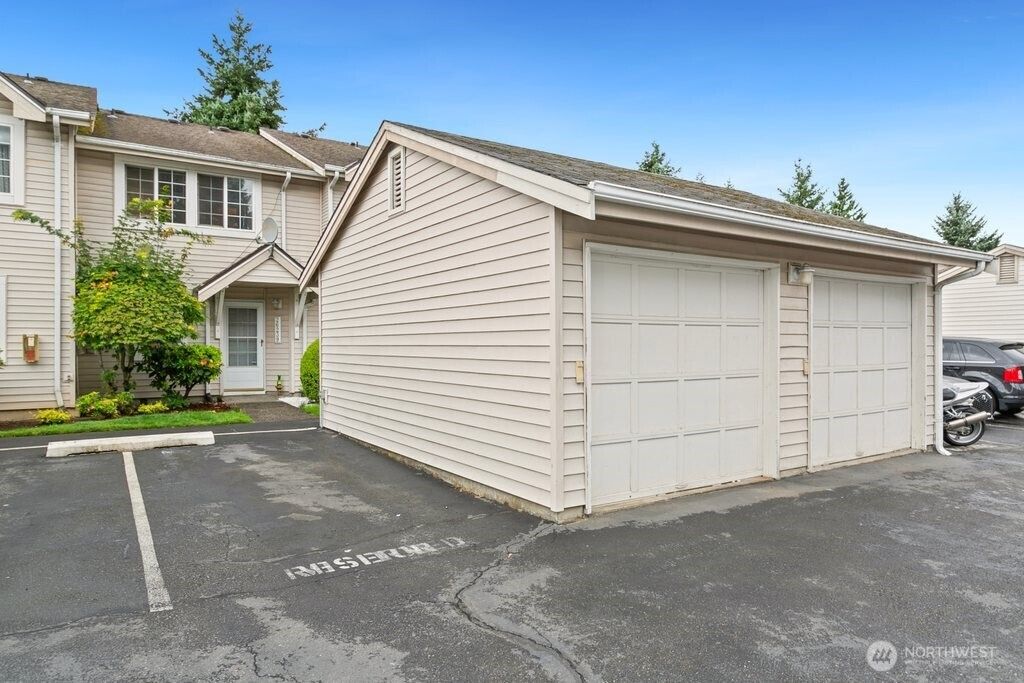Photo of 26239 114th Lane SE #40, Kent, WA 98030 (MLS # 2418476)