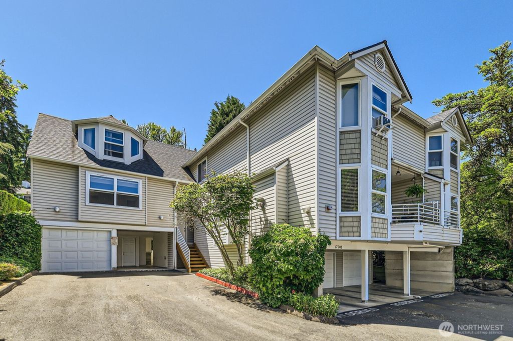 Photo of 17201 127th Place NE #101, Woodinville, WA 98072 (MLS # 2391662)