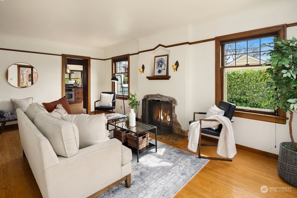 Photo of 7752 10th Avenue NW, Seattle, WA 98117 (MLS # 2051730)
