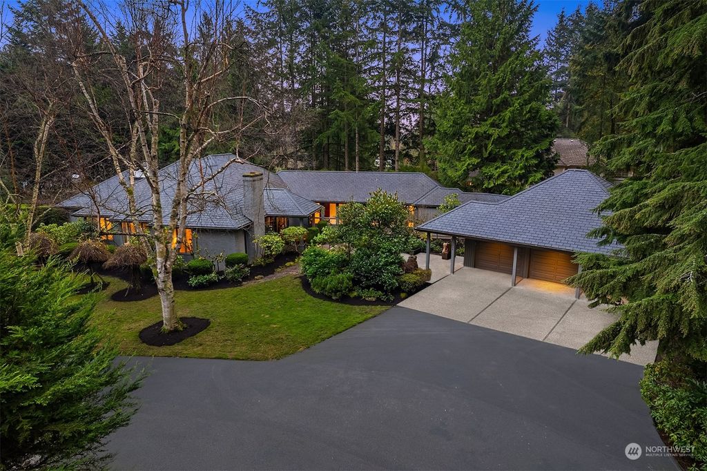 Photo of 3806 140th Avenue NE, Bellevue, WA 98005 (MLS # 2314569)