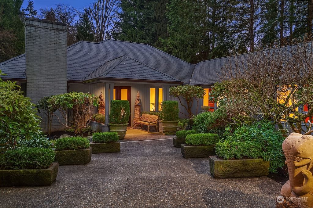 Photo of 3806 140th Avenue NE, Bellevue, WA 98005 (MLS # 2314569)