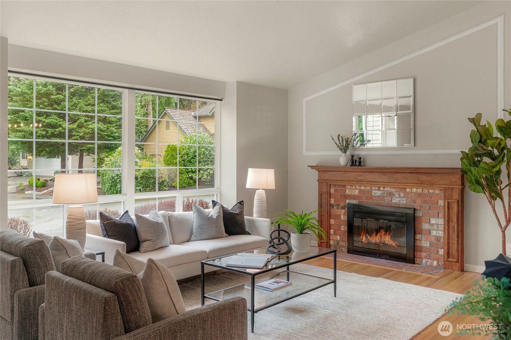 Photo of 13708 175th Court NE, Redmond, WA 98052 (MLS # 2489151)