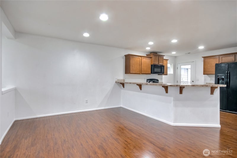 1746 180th Court E
