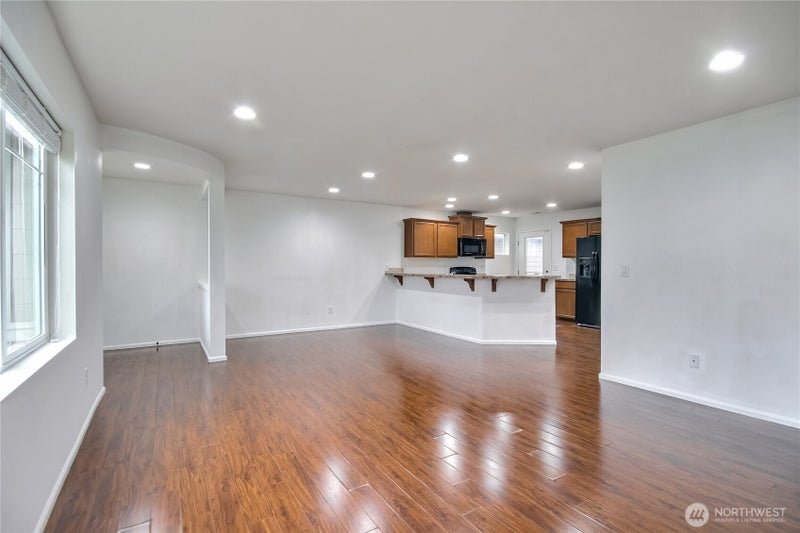 1746 180th Court E