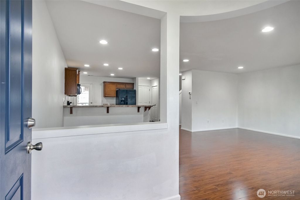 Photo of 1746 180th Court E, Spanaway, WA 98387 (MLS # 2458039)