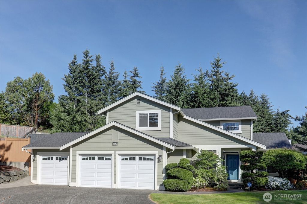 Photo of 34829 7th Avenue SW, Federal Way, WA 98023 (MLS # 2510495)