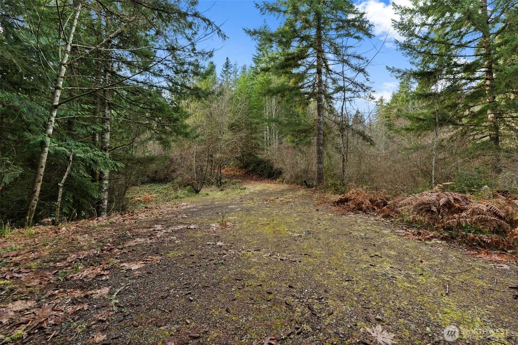 Photo of 0 Willow Road SE, Port Orchard, WA 98367 (MLS # 2477777)