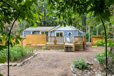 Photo of 6124 Willow Pl PL, Maple Falls, WA 98266 (MLS # 2524684)