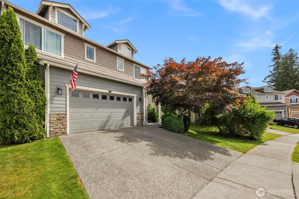 Photo of 7924 32nd Place NE, Marysville, WA 98270 (MLS # 2511253)