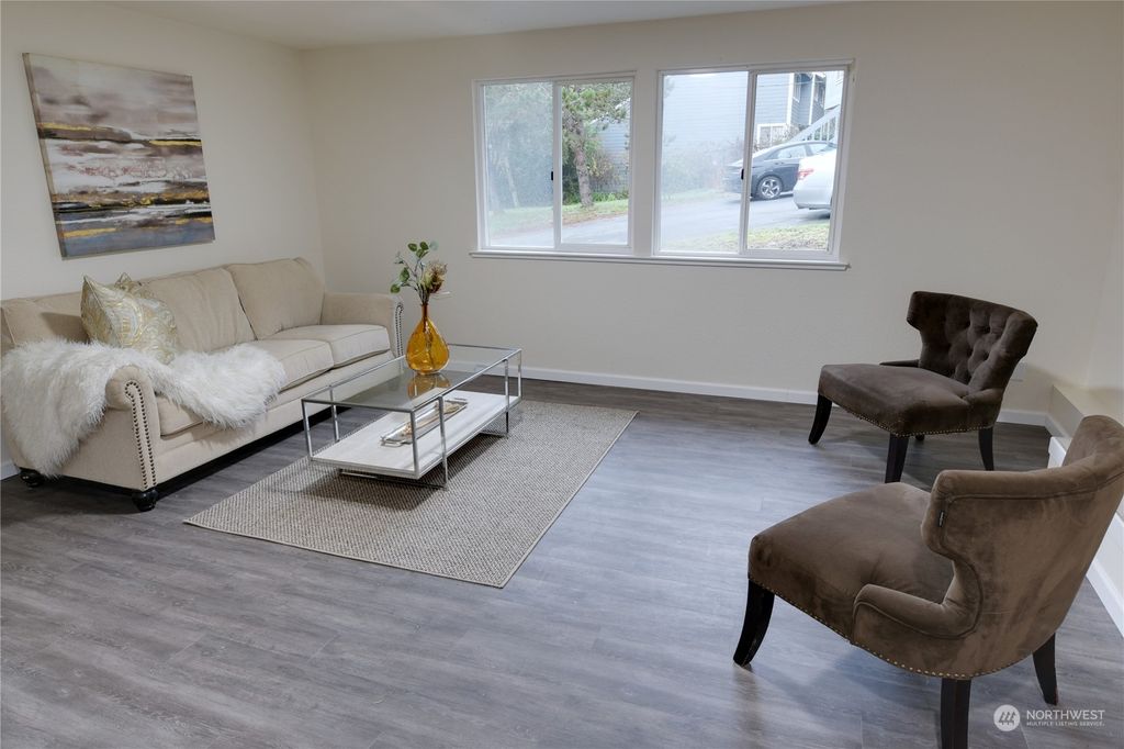 Photo of 20406 37th Avenue NE, Lake Forest Park, WA 98155 (MLS # 2185608)