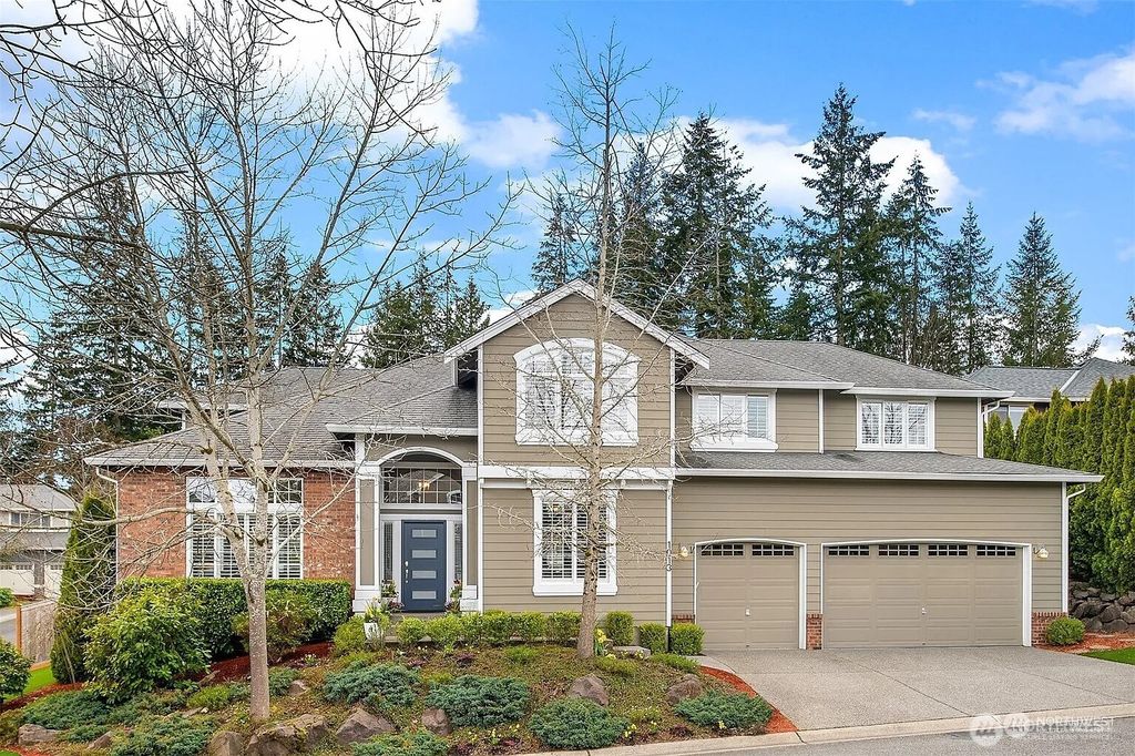 Photo of 1013 233rd Place NE, Sammamish, WA 98074 (MLS # 2496306)