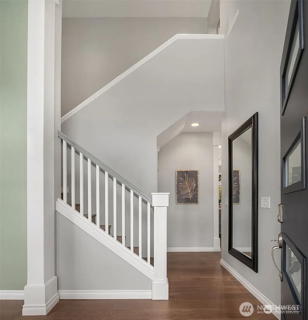 Photo of 1013 233rd Place NE, Sammamish, WA 98074 (MLS # 2496306)