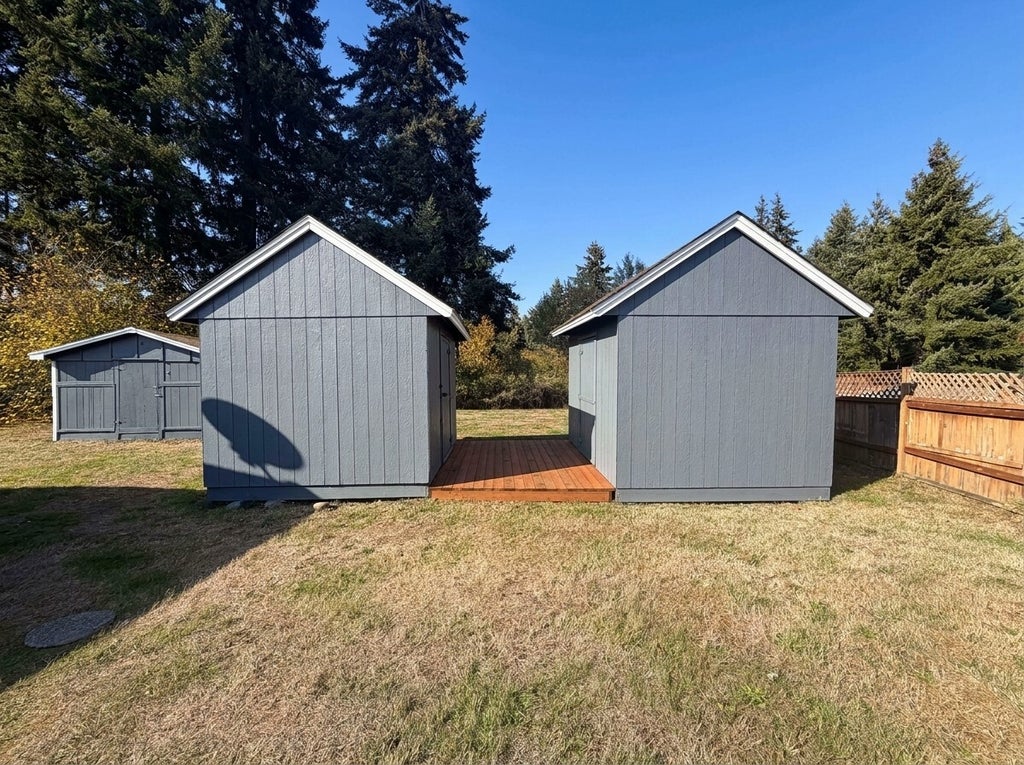 Photo of 8611 Sequoia Court SE, Yelm, WA 98597 (MLS # 2598725)