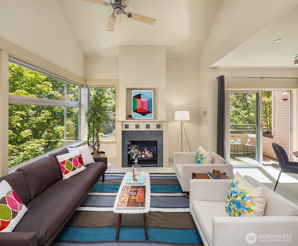 Photo of 2035 Eastlake Avenue E #301, Seattle, WA 98102 (MLS # 2531179)