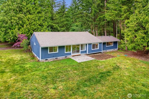 Photo of 3929 Hoffman Court SE, Olympia, WA 98501 (MLS # 2528213)