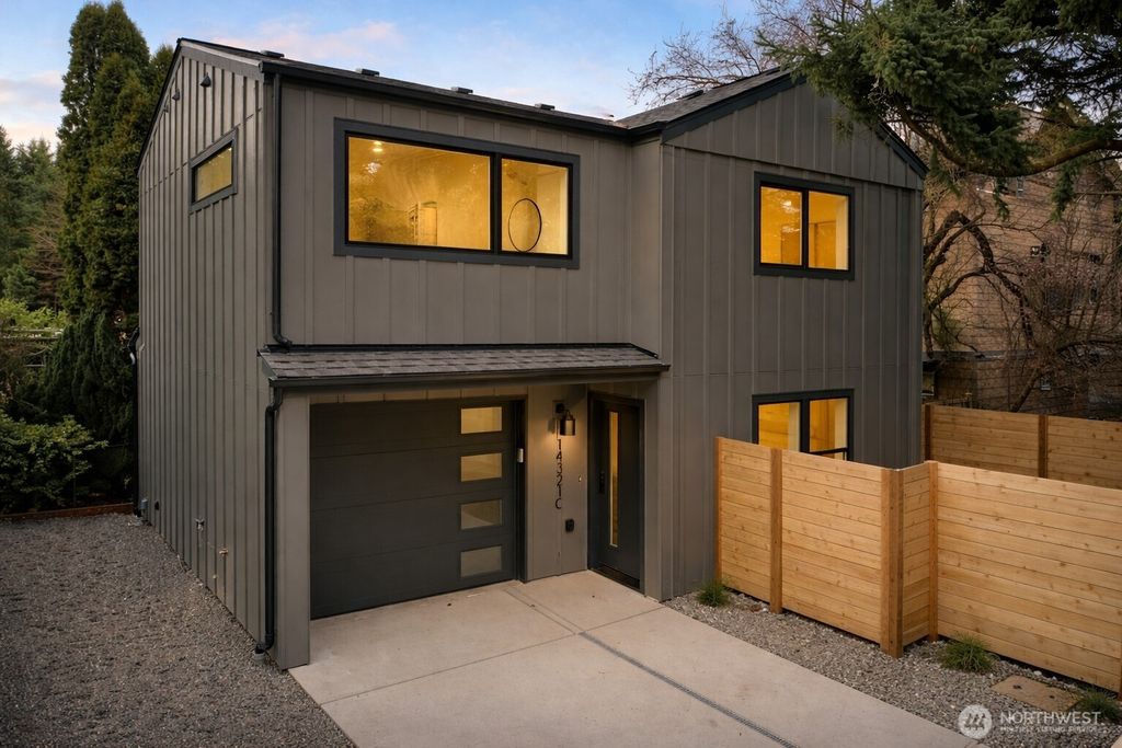 Photo of 14321 C Interlake Avenue N, Seattle, WA 98133 (MLS # 2486723)