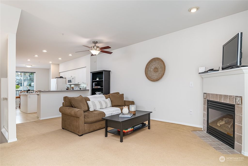 Photo of 16125 Juanita Woodinville Way NE #615, Bothell, WA 98011 (MLS # 2031029)