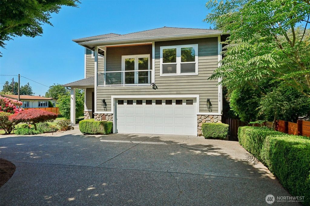 Photo of 3619 Park Avenue N, Renton, WA 98056 (MLS # 2373044)