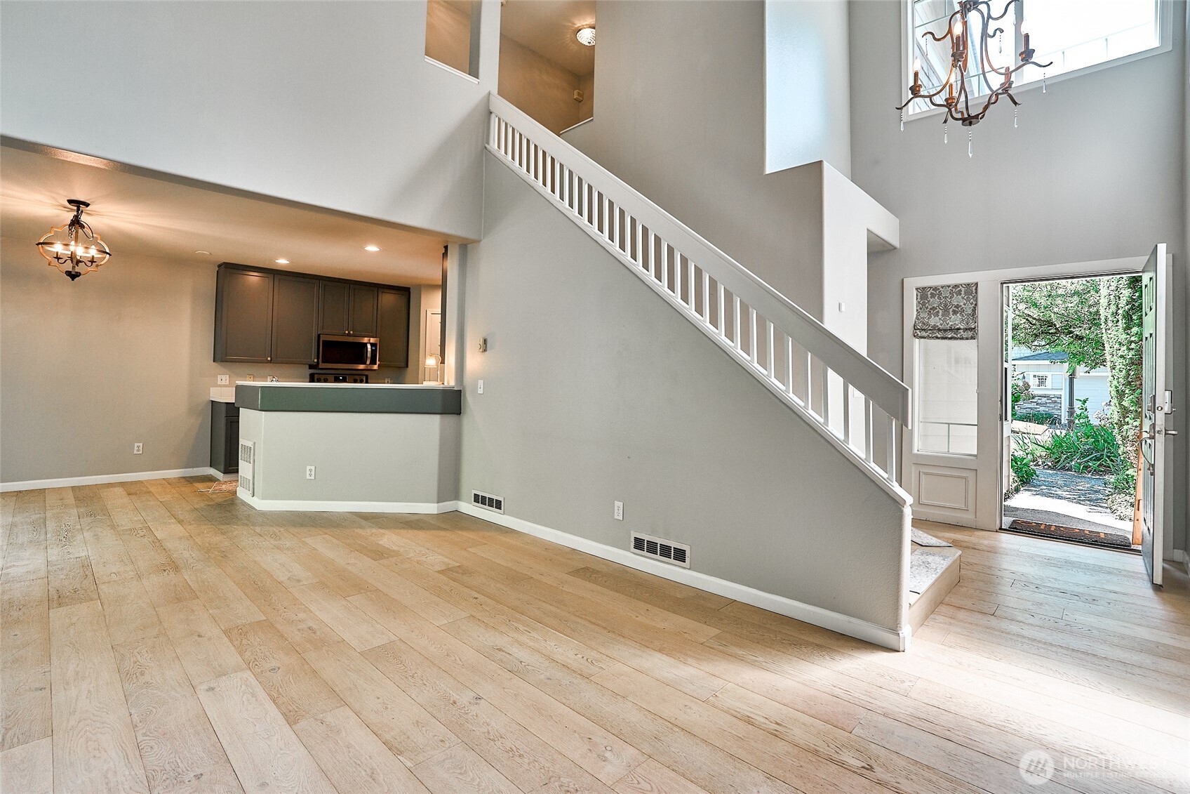 4818 NE 5th Court