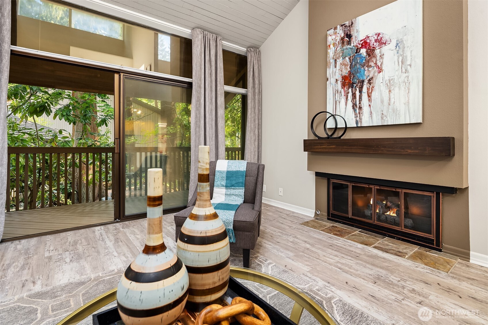 2410 Sahalee Drive W