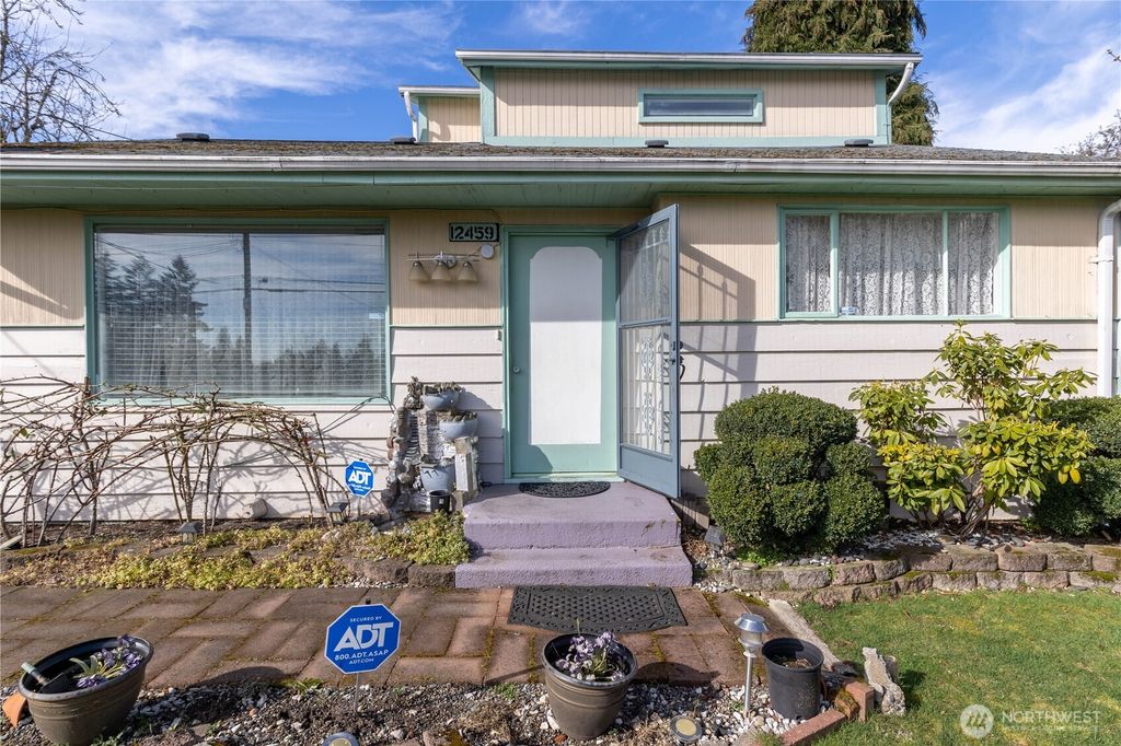 Photo of 12459 Occidental Avenue, Seattle, WA 98168 (MLS # 2336654)